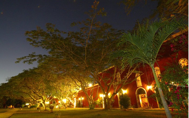 Hacienda Santa Cruz