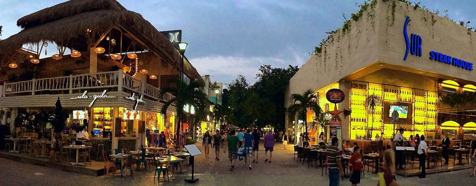 La Quinta Avenida Playa del Carmen La Quinta Avenida Playa del Carmen