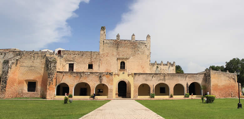 Ex Convento de San Bernardino, Foto: www.en-yucatan.com.mx