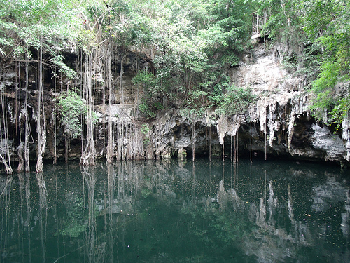Cenote Yokdzonot - Foto de Internet.